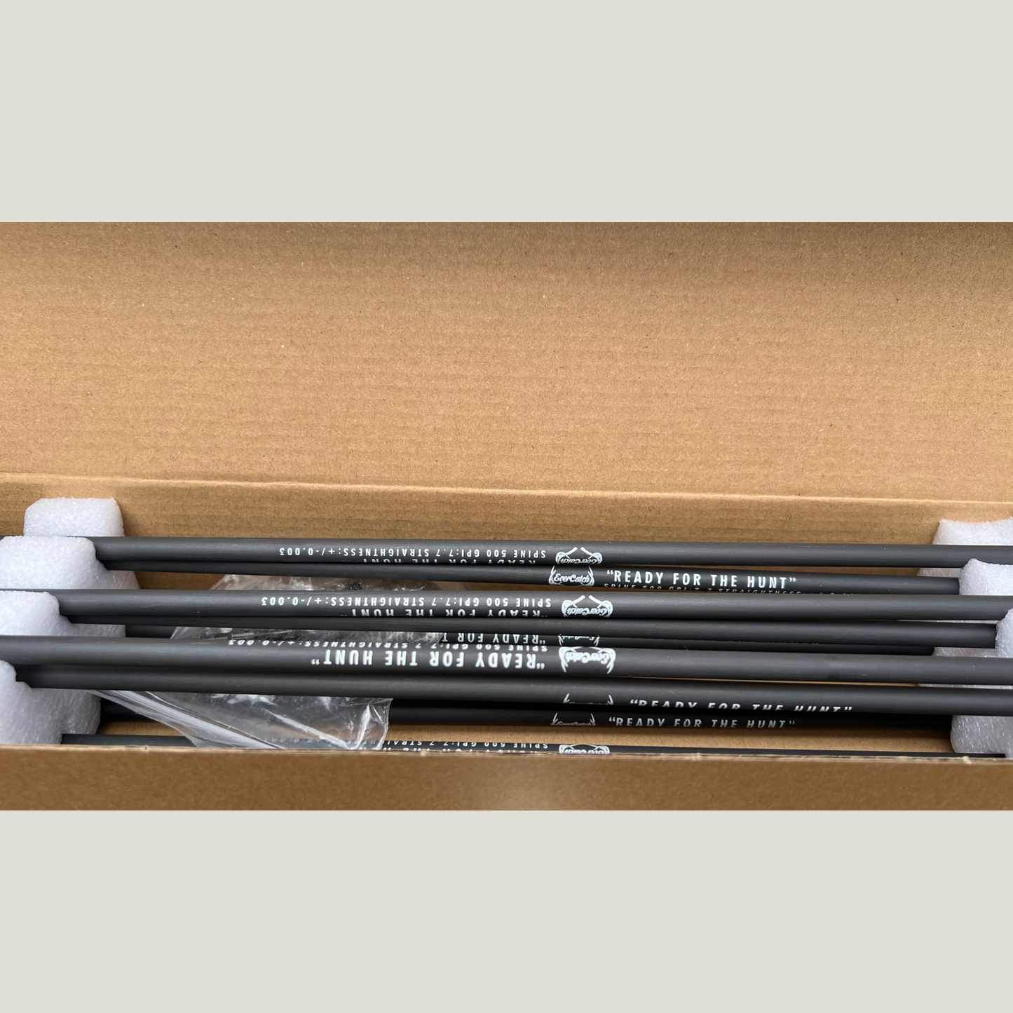 Black Hunter Traditional Carbon Feather Arrows